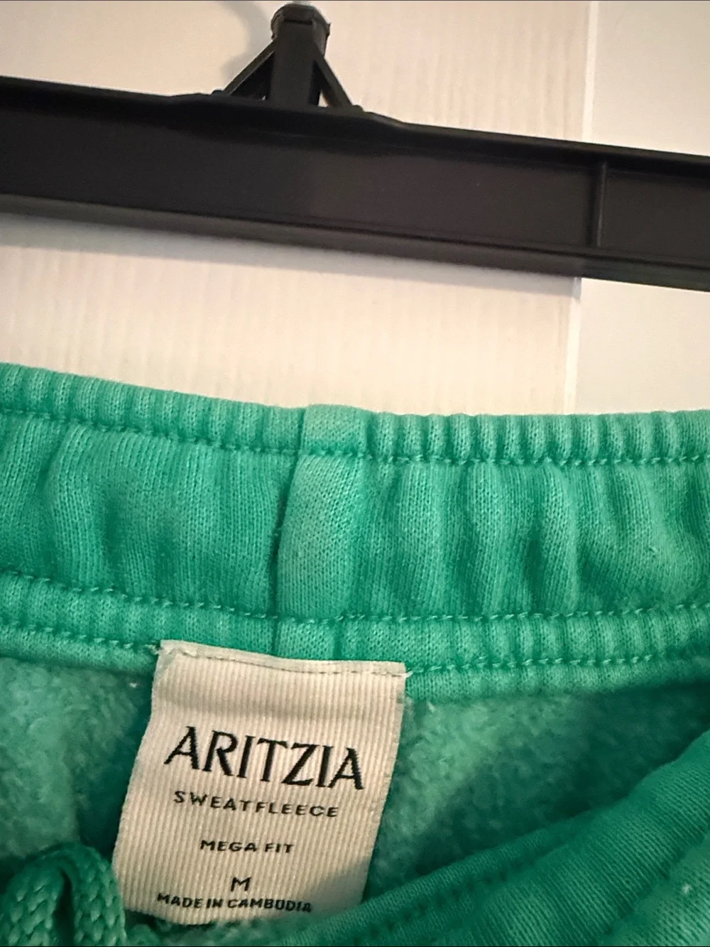 Aritzia Mega Fit Set - Picture 3 of 7